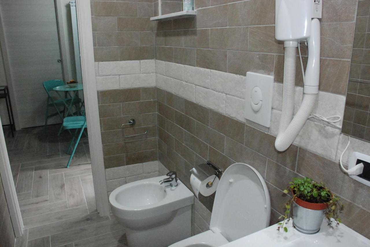 Metro Duomo B&B Наполи Екстериор снимка